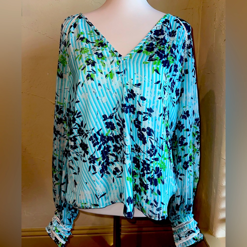 Ramy Brook V Neck Top Size Large with ruffled sleeves